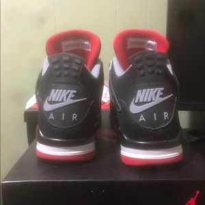 Jordan bred retro 4’s